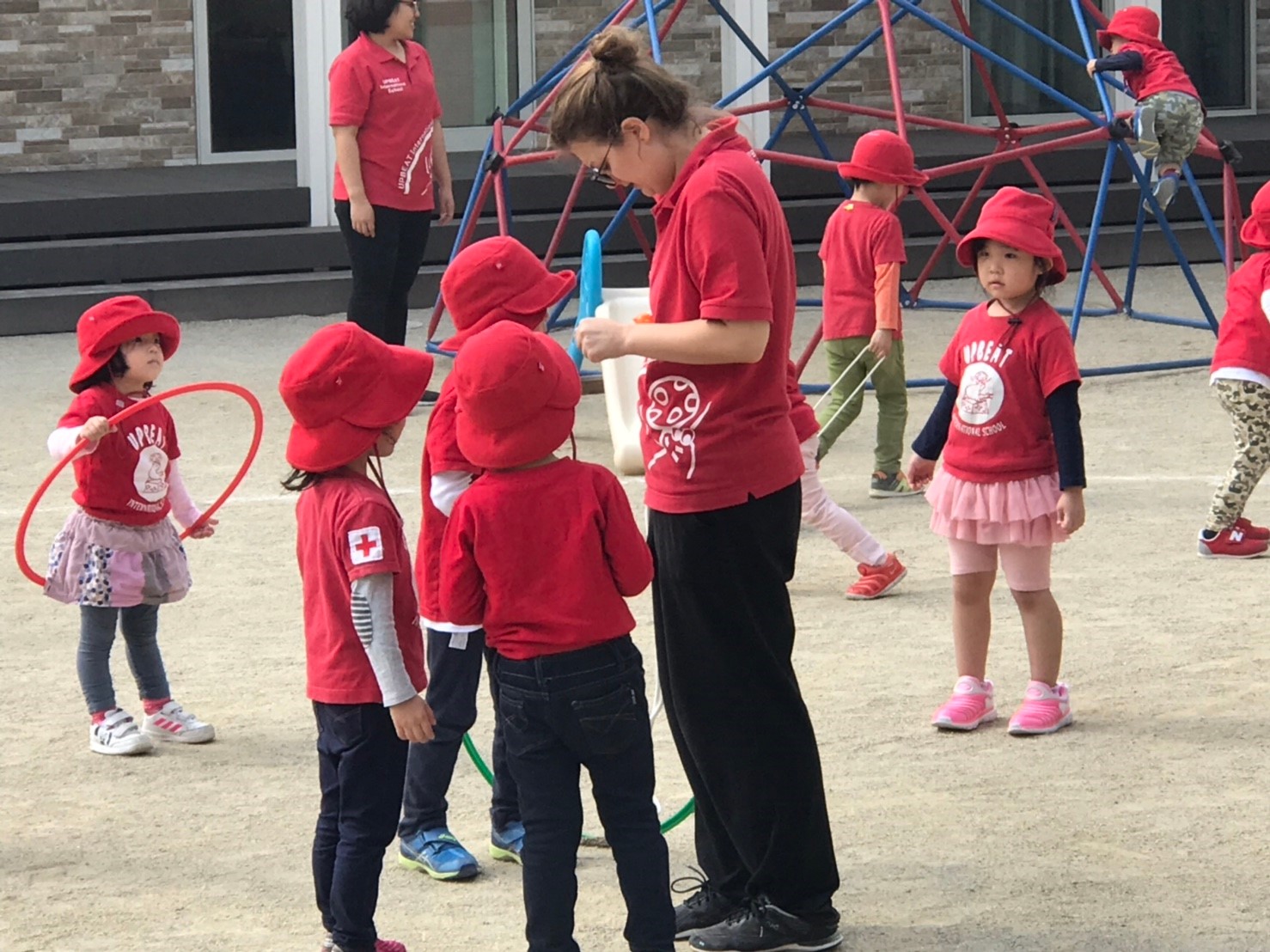 大塚様インタビュー アップビートインターナショナル様 - 株式会社ピーカブーは、エポカルブランドで有害紫外線から肌を守ります | 株式会社 ピーカブーは、エポカルブランドで有害紫外線から肌を守ります