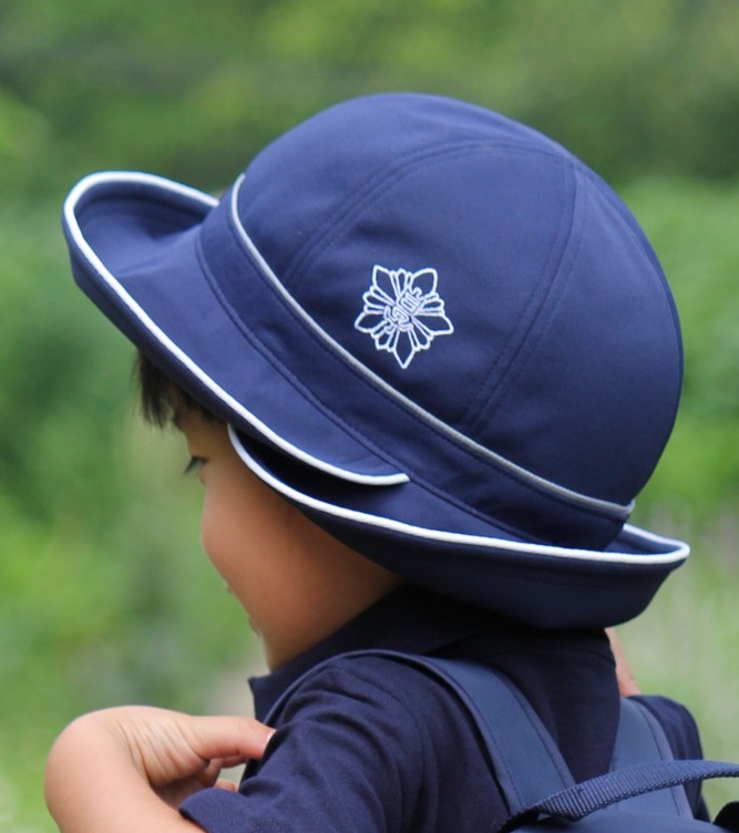 小学生のための紫外線対策と危険回避・けが予防・災害対策用のUVカット校帽・制帽